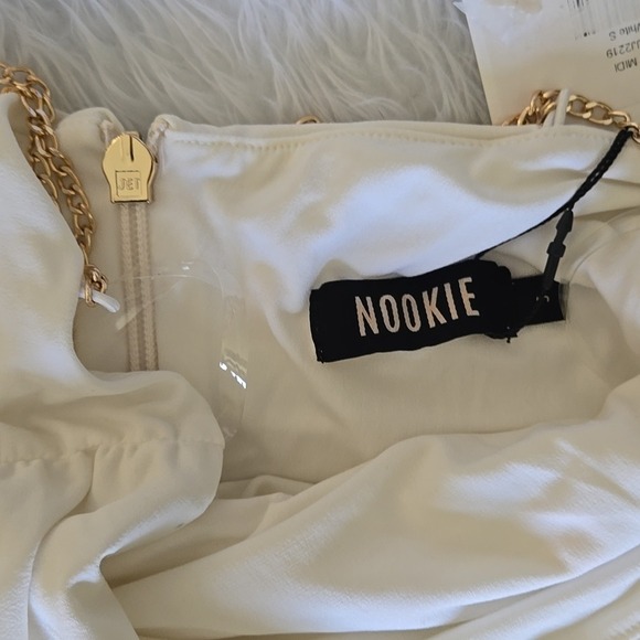 Nookie Tia Midi Dress White Strapless Ruched Gold Chain Cutout‎ Size S - Picture 7 of 9